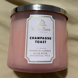 White Barn Champagne Toast candle